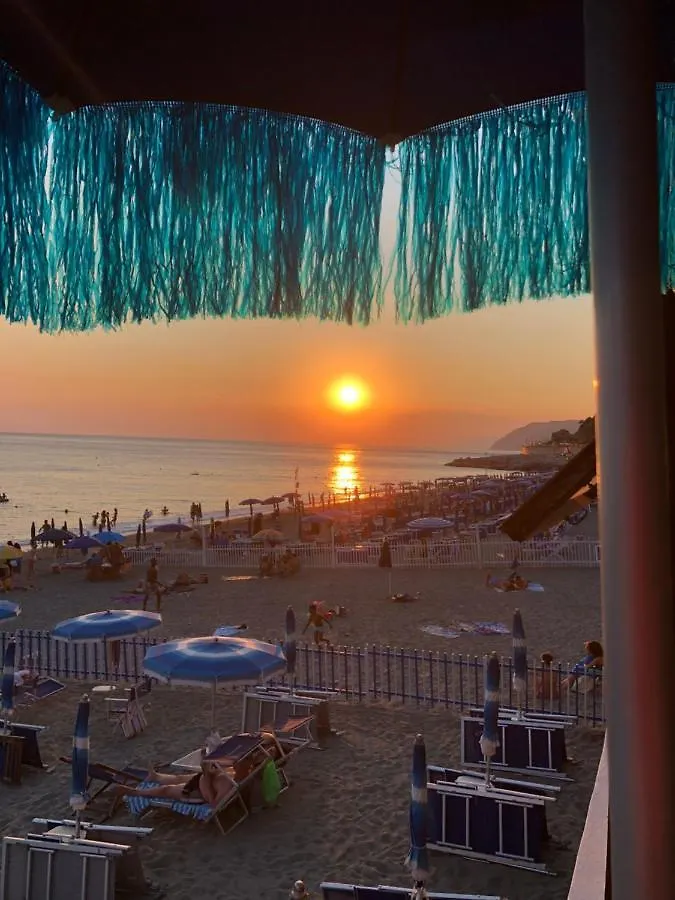 Flamatan Deiva Marina Apartment