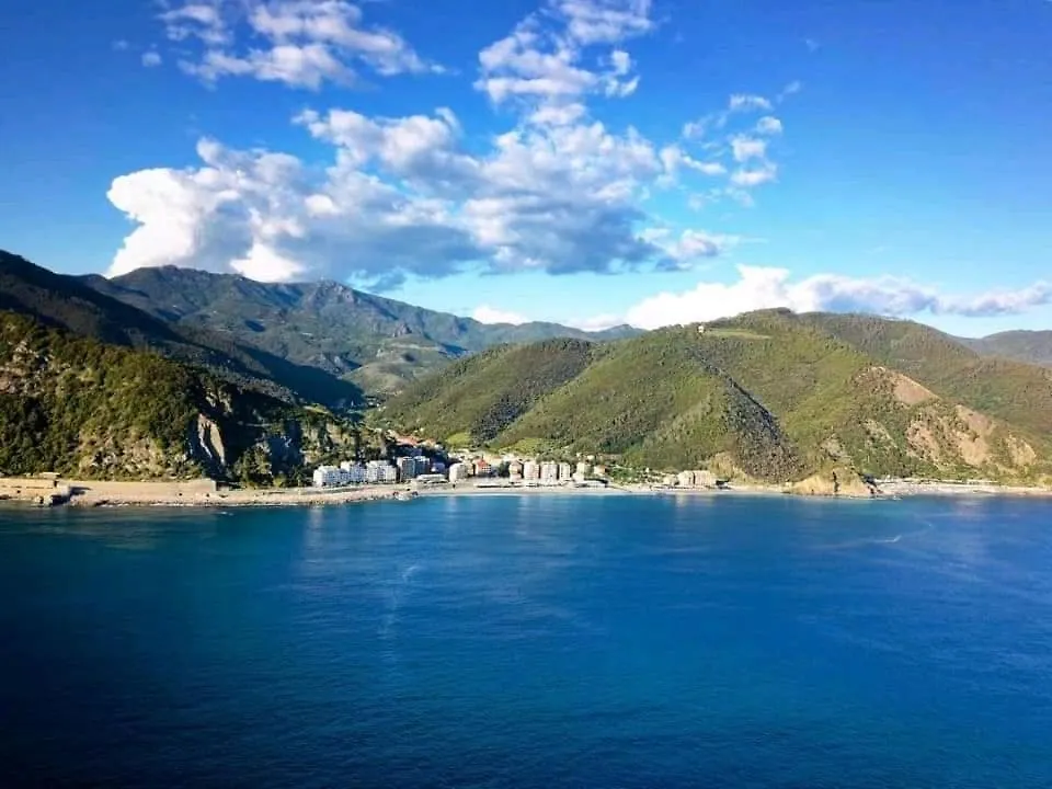 Flamatan Deiva Marina Italy